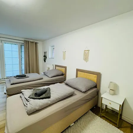 Charmante In -ihr Perfektes Zuhause Am Meer! Terasse, Parken & Strand! W1 *