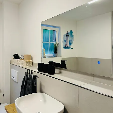 Lejlighed Charmante In -ihr Perfektes Zuhause Am Meer! Terasse, Parken & Strand! W1