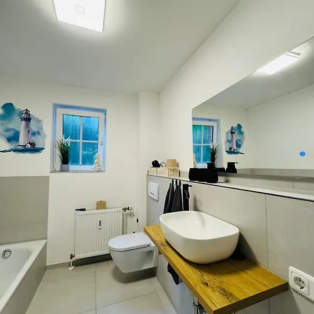 Charmante In -ihr Perfektes Zuhause Am Meer! Terasse, Parken & Strand! W1 Apartman *