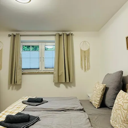 Charmante In -ihr Perfektes Zuhause Am Meer! Terasse, Parken & Strand! W1 *